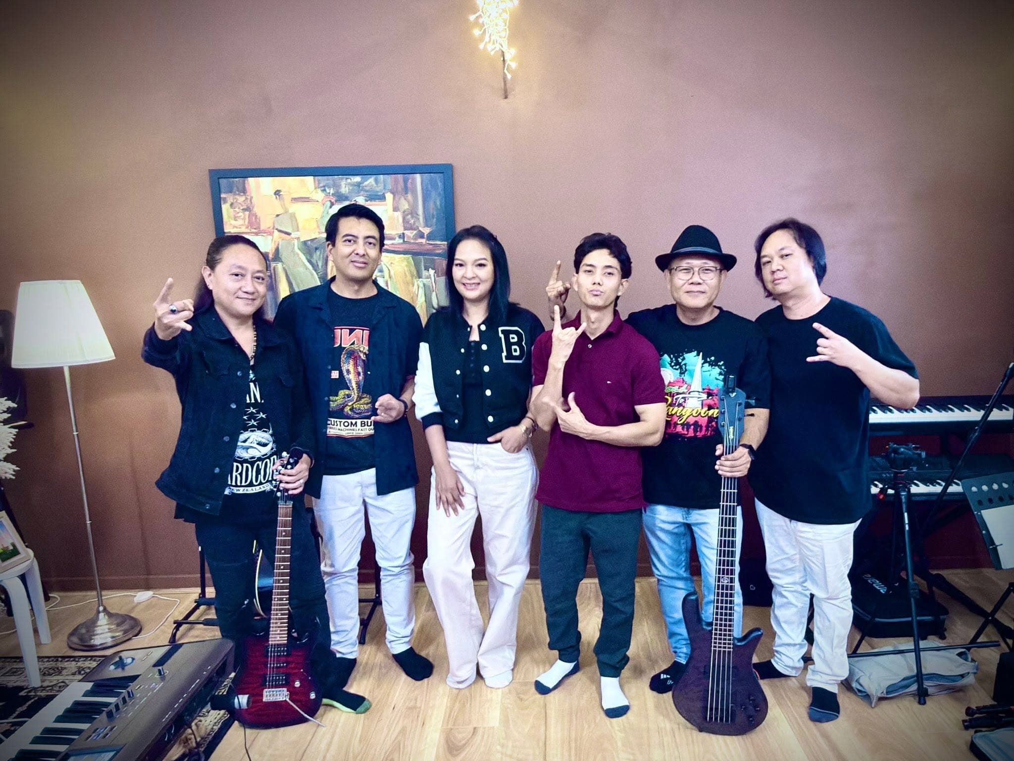 Just The Way Band group photo 7