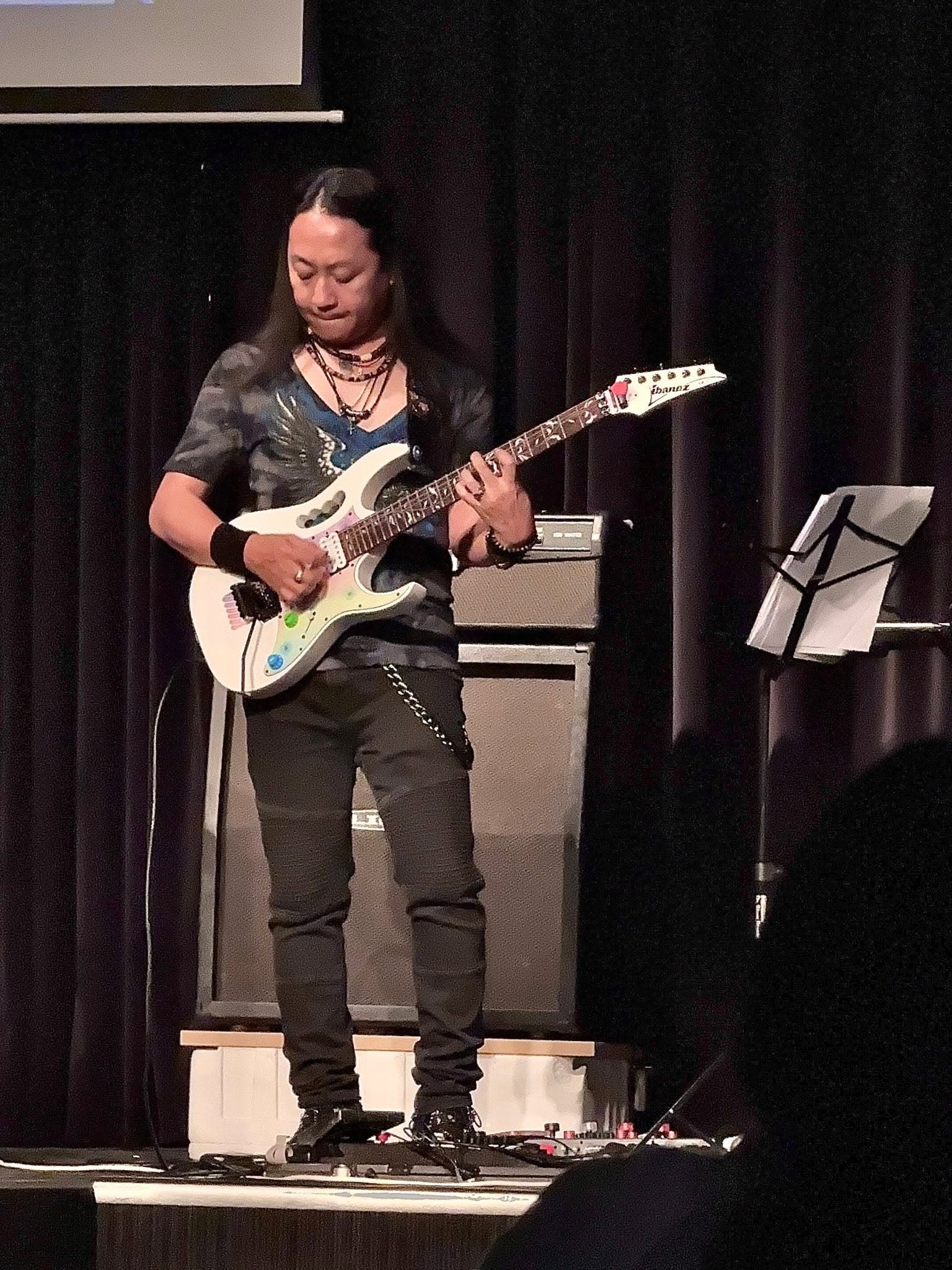 Willie with Just The Way Band 8